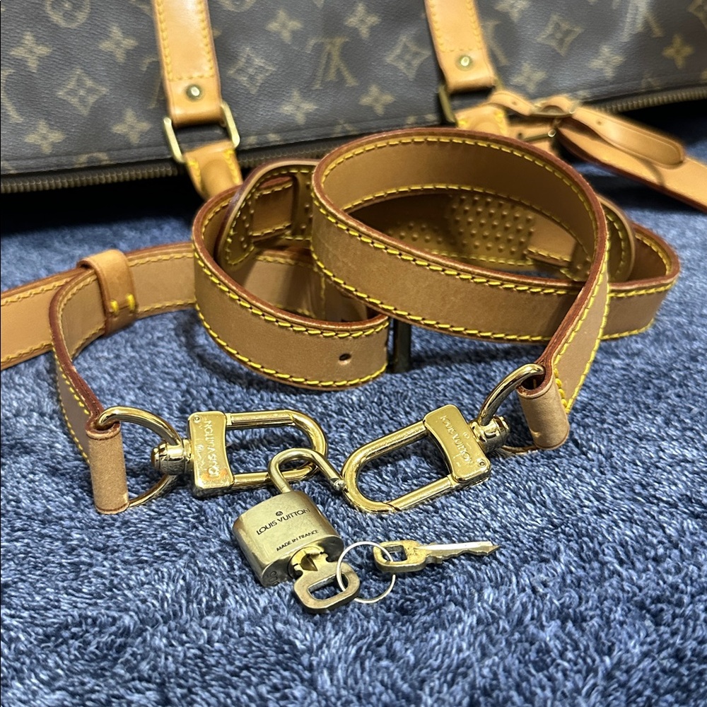 Louis Vuitton Keepall Bandoliere 55 - Picture 13 of 15
